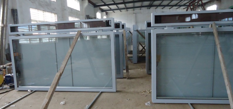 戶(hù)外廣告燈箱