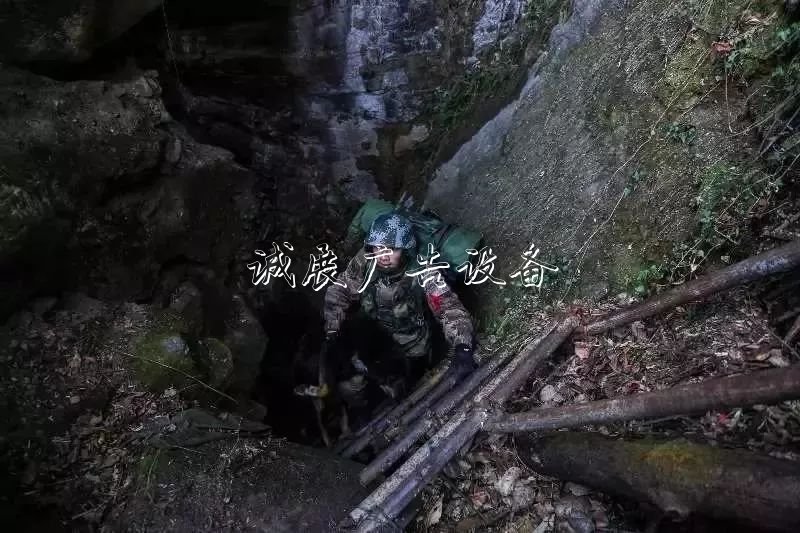 你敢挑戰(zhàn)廣告燈箱多少錢一個嗎？？？