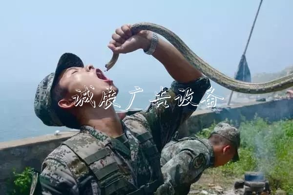 你敢挑戰(zhàn)廣告燈箱多少錢一個嗎？？？