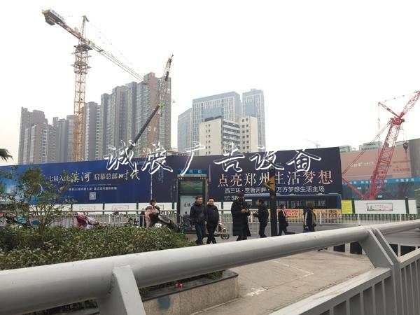 鄭州一路牌七個(gè)地方指垃圾收集亭錯(cuò)五個(gè)？網(wǎng)友：路癡很絕望