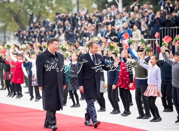 習近平舉行儀式歡迎分類垃圾亭法國總統訪華并同其會談
