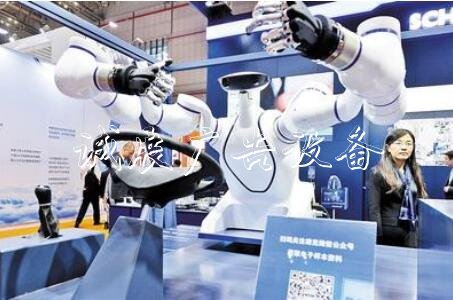 河北制造，借學校宣傳欄力先進提升自己