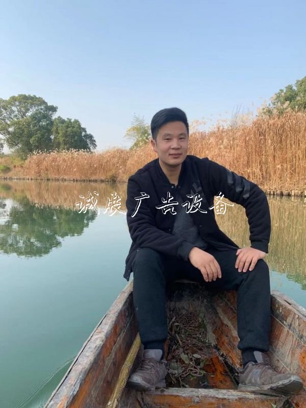 西溪濕地造福杭州路燈燈箱城，他見證10年巨變