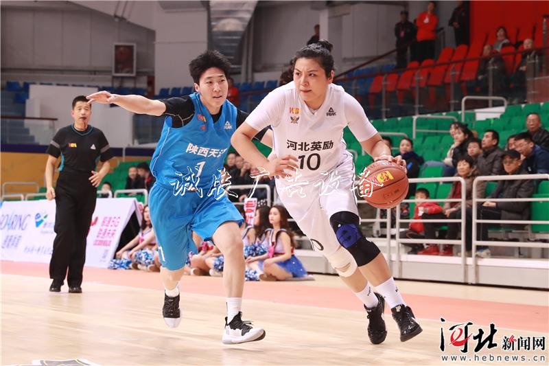 77比65！河北衡水湖女籃社區(qū)宣傳欄主場戰(zhàn)勝陜西西安天澤女籃