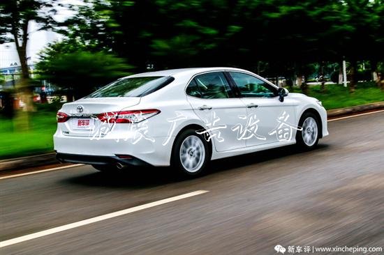 凱美瑞2.0L首試：入指路牌門車型中的實力擔當