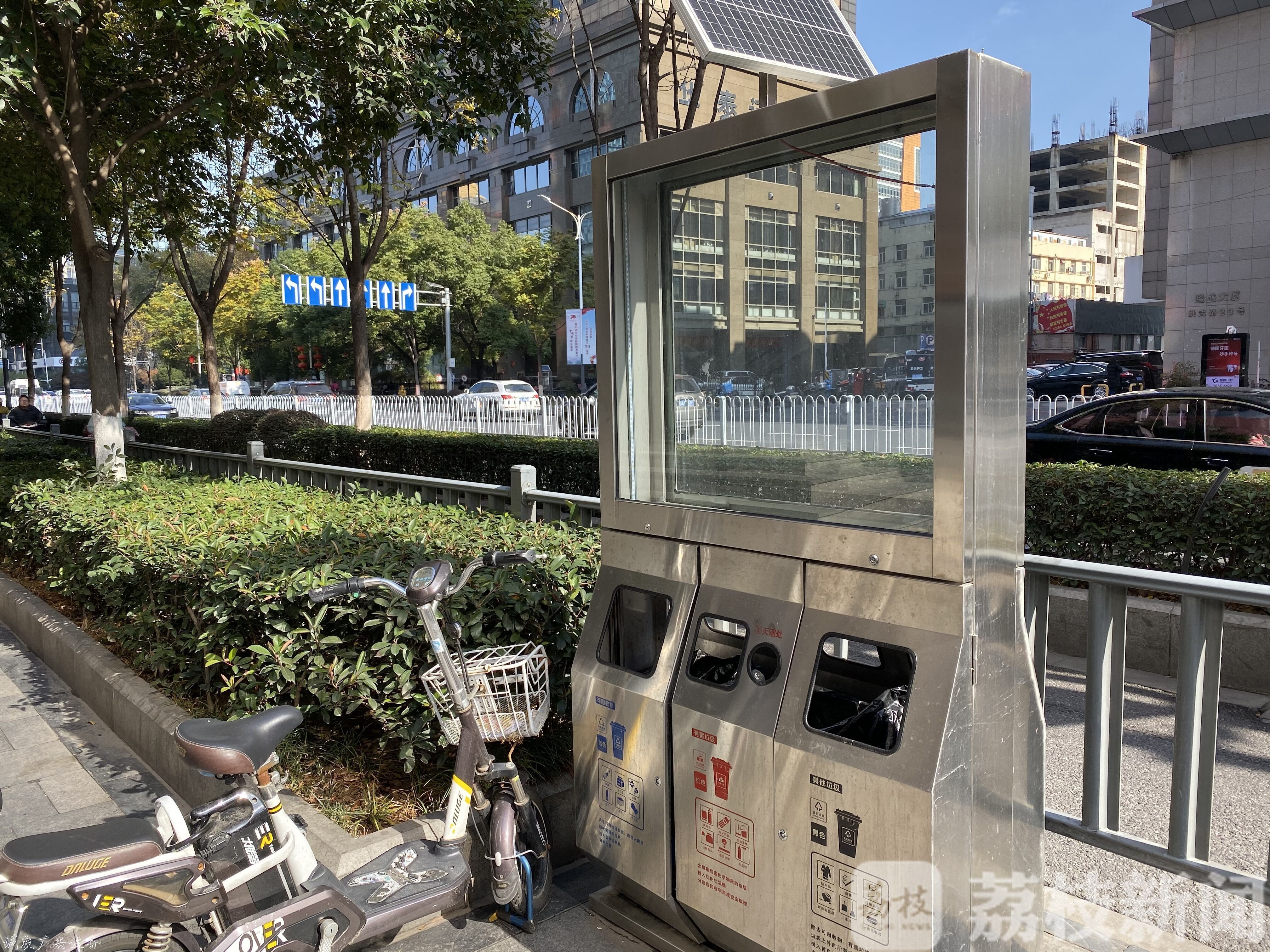 江蘇要取消路邊垃圾桶廣告燈箱？沒(méi)了垃圾桶，你會(huì)怎么