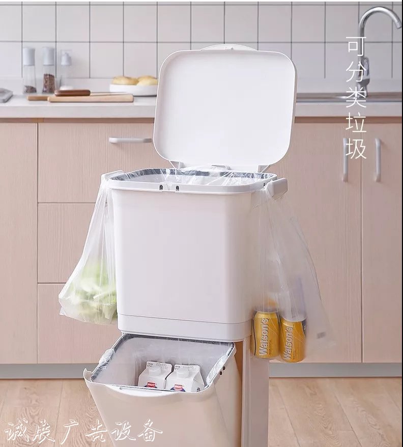 來自日本的干濕分離垃廣告燈箱圾桶，終于換掉了居委會